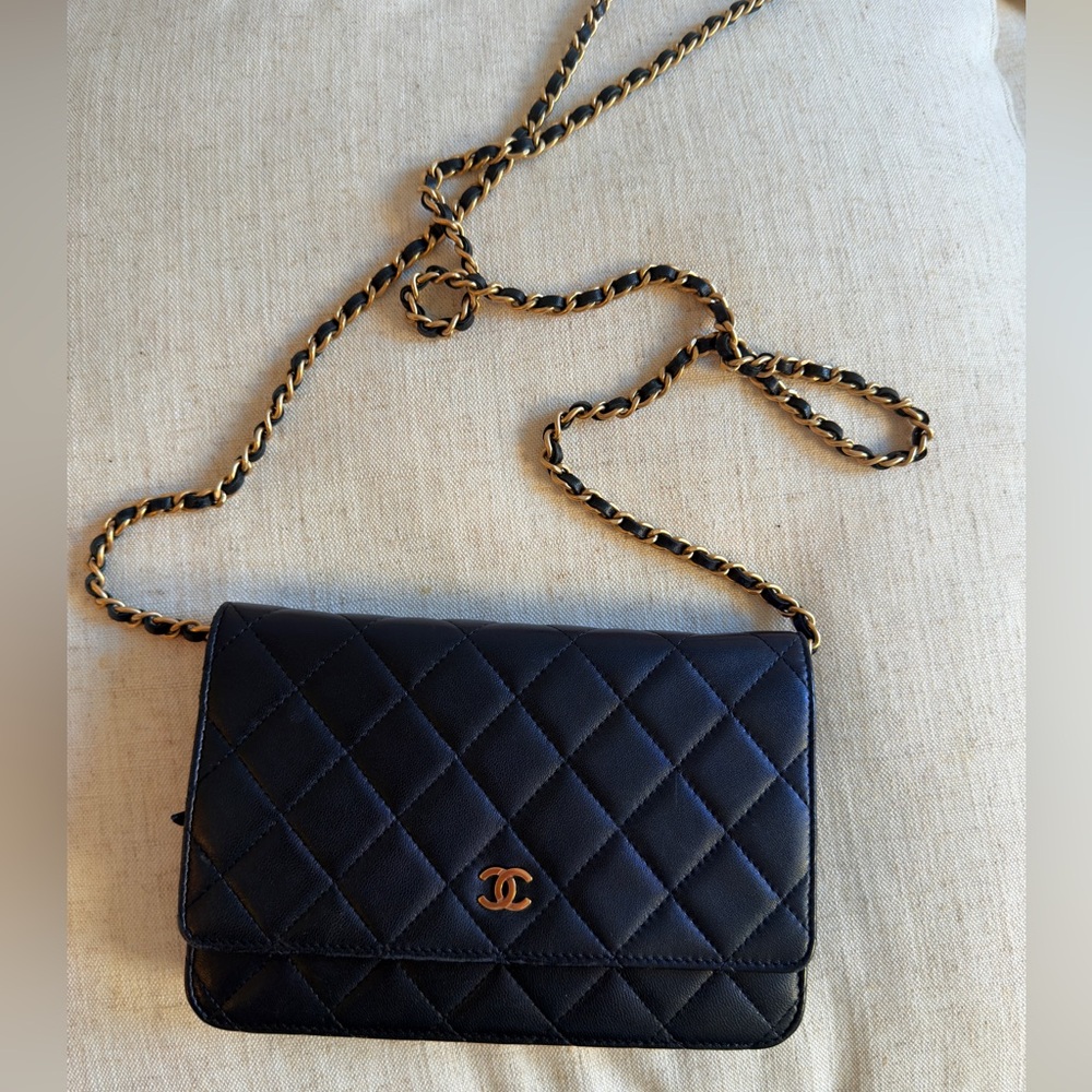 Chanel wallet on chain in black and lamb skin